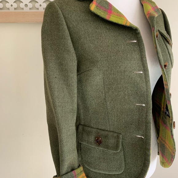 Abercrombie & Fitch Plaid Fitted wool blazer size small - Picture 13 of 13